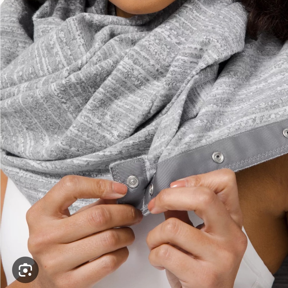 Lululemon Vinyasa Scarf NWT